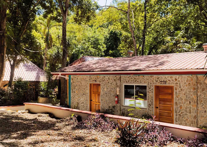 Falling Leaves Lodge