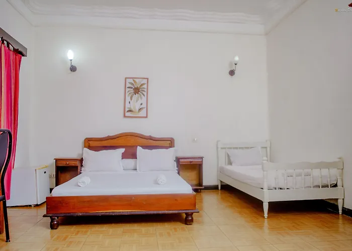 Lotus Hotel