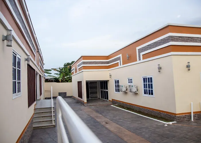 Brymac Hotel