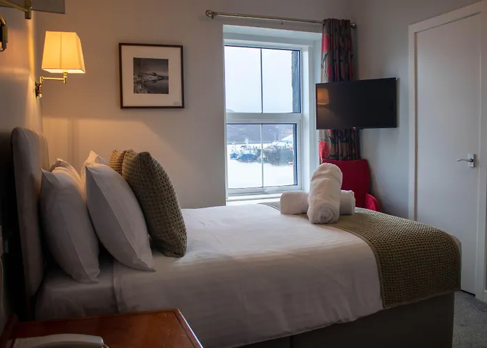 The Rosedale Hotel