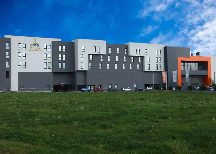 Hotel Etna
