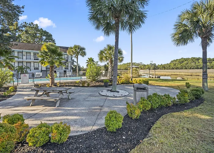 Charleston Creekside Inn