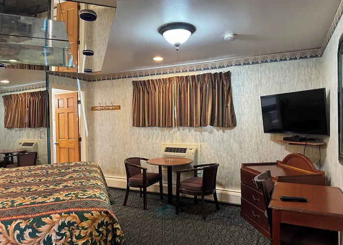 Royal Motel