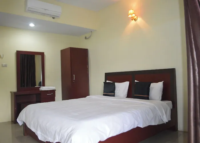 Hotel Toba Shanda By Helocus