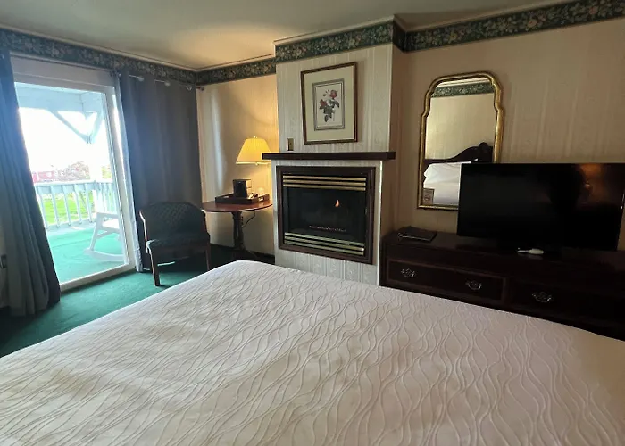 Webb'S Hotel