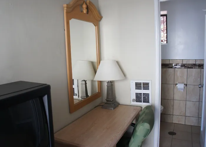 Budget Inn