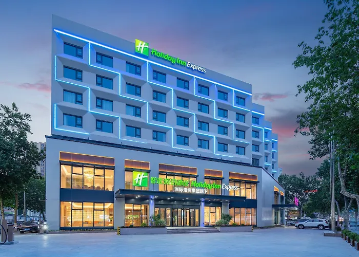 Holiday Inn Express Qingdao Shibei By Ihg