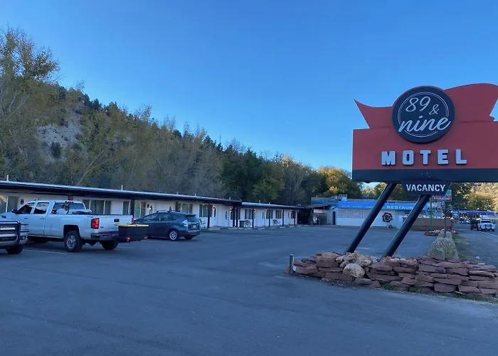 89 & Nine Motel