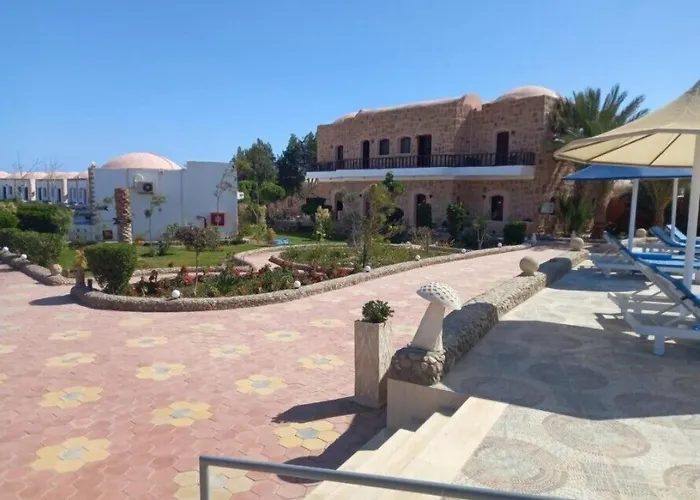Dolphin Continental Hotel