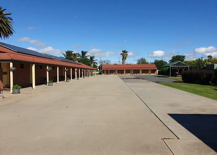 The Finley Palm Motor Inn