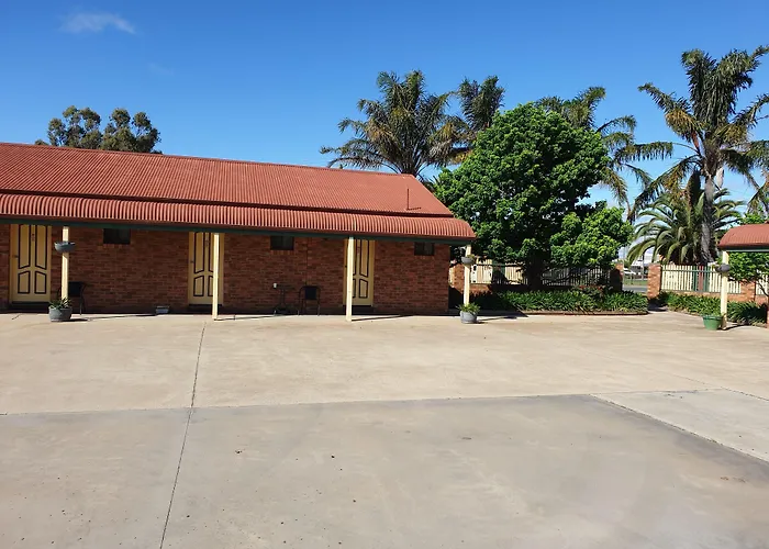 The Finley Palm Motor Inn