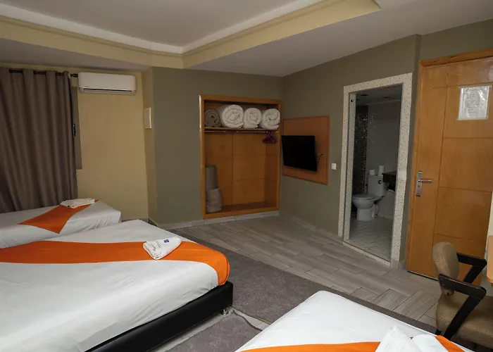 Hotel Golden Flora
