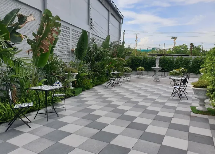 Cozy Blu Suvarnabhumi