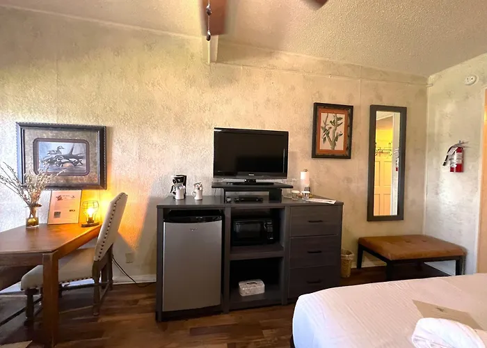 Gr4 - Mountain Harbor Queen Guest Room On Lake Ouachita