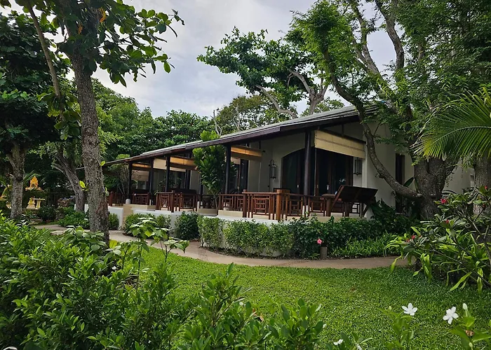 Samed Tamarind Beach Resort