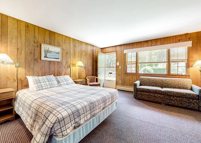 King Birch Lake Home, Unit 6