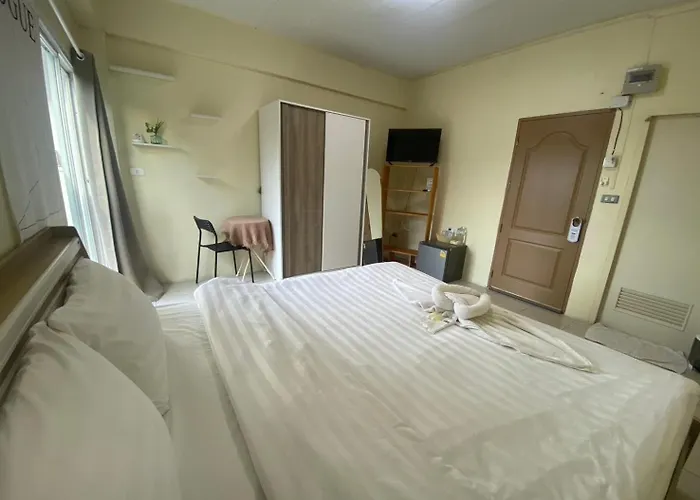 Grand Bangsaen Hotel
