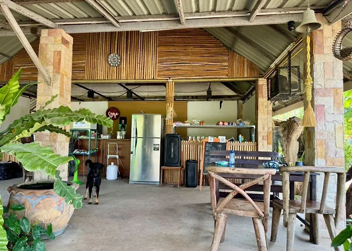 Khao Yai Lake Hill Resort