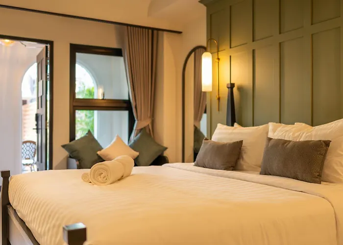 Shamrock Chiangmai Hotel-Adult Only