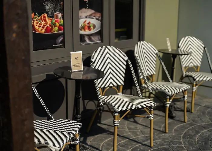 Shamrock Chiangmai Hotel-Adult Only