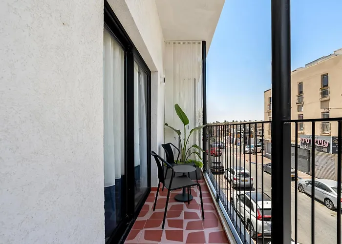 Hotel 48