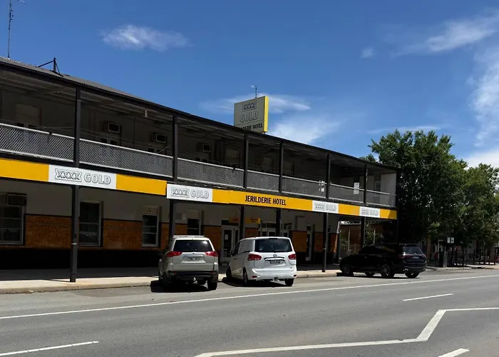 Jerilderie Hotel - Pub, Restaurant & Accommodation
