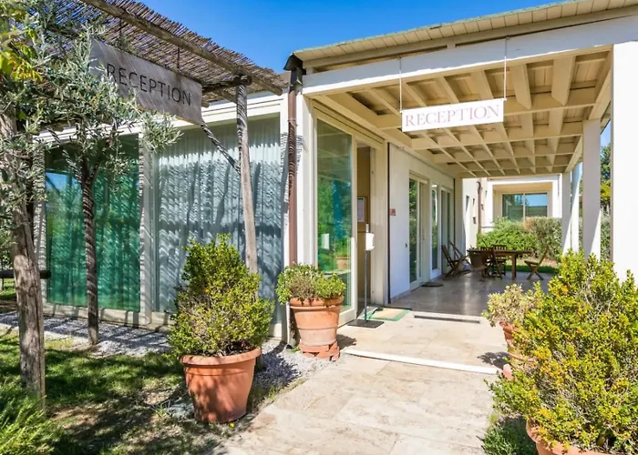 Hotiday Lodge Cecina