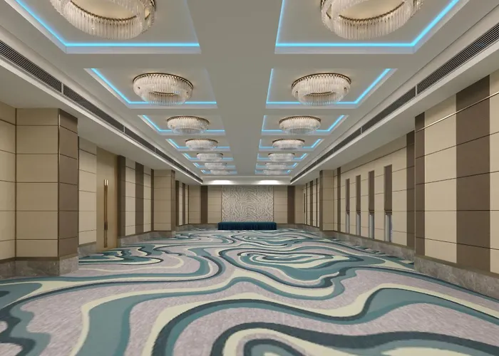 Vivanta Kochi, Aluva