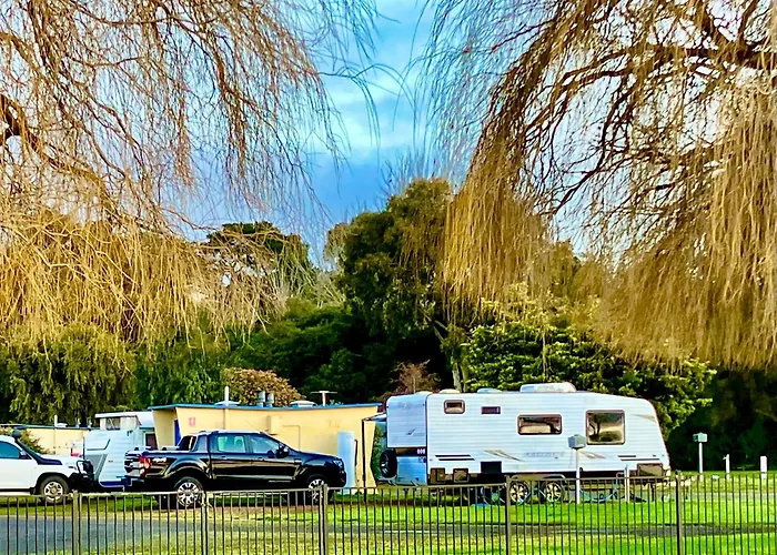 Lake Colac Holiday Park