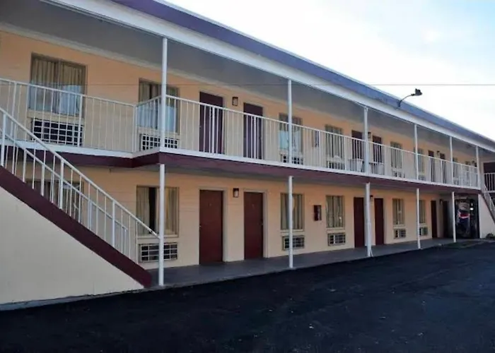 Fort Eustis Inn