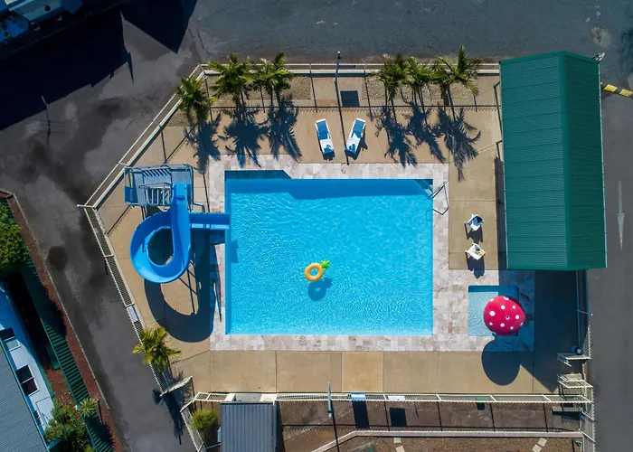 Heatherbrae Holiday Village