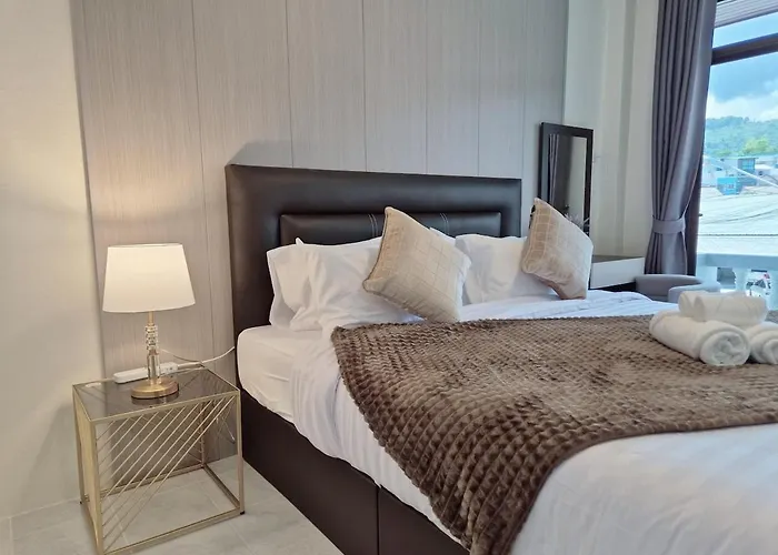 4 Bedroom Lucky House Patong