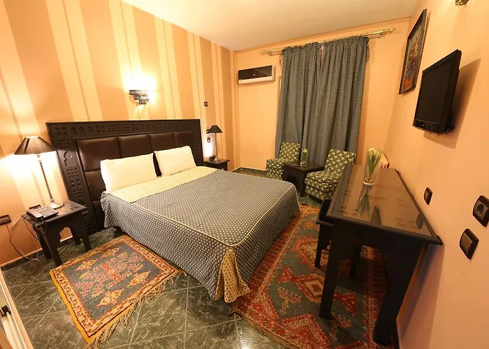 Hotel Akouas