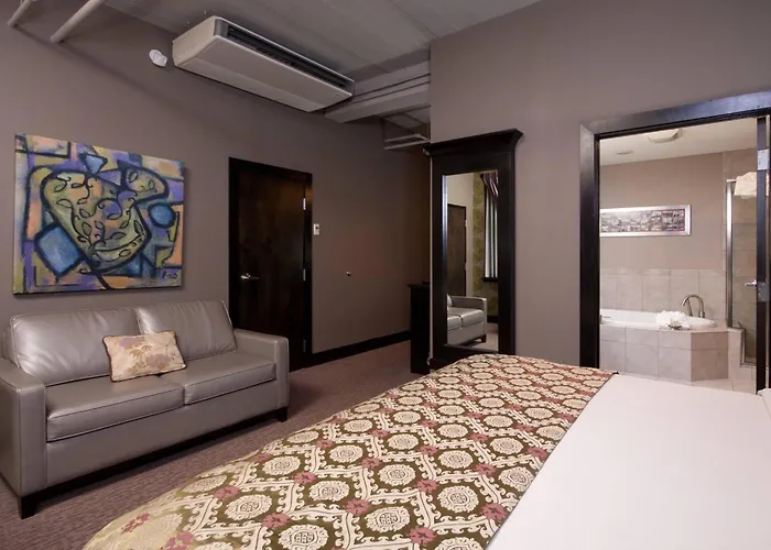 The Giacomo Niagara Falls Ny, An Ascend Collection Hotel