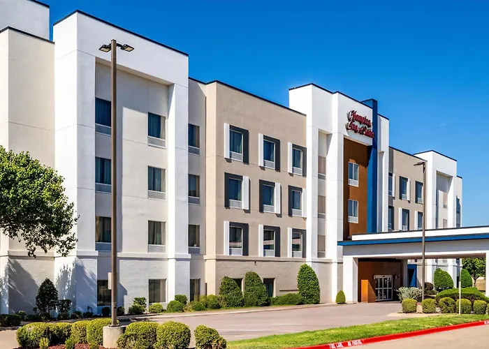 Hampton Inn And Suites Waxahachie