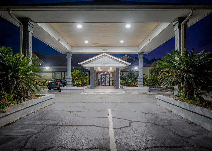Super 8 By Wyndham Hardeeville - Savannah North