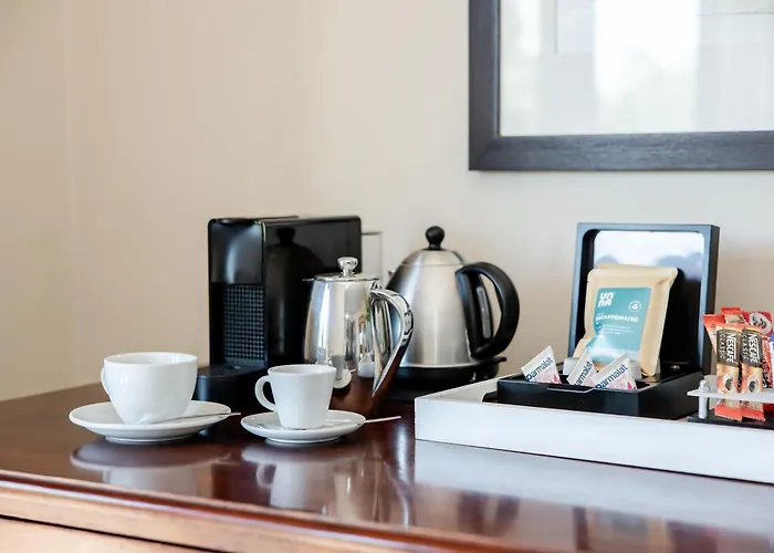 Casterbridge Hollow Boutique Hotel