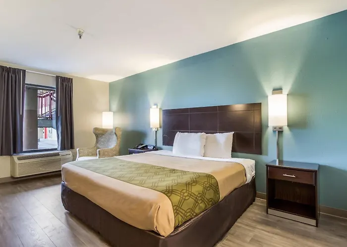 Econo Lodge Inn & Suites Brooks - Louisville South