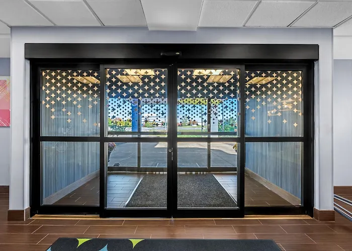 Spark By Hilton Cleveland Beachwood