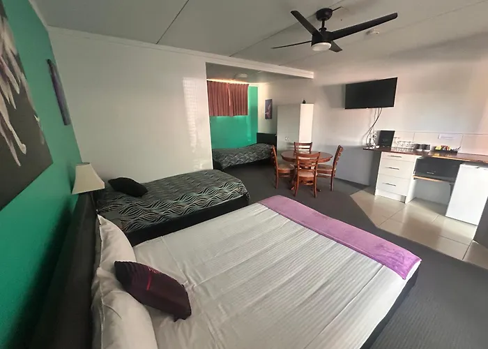 Acacia Rose Motor Inn