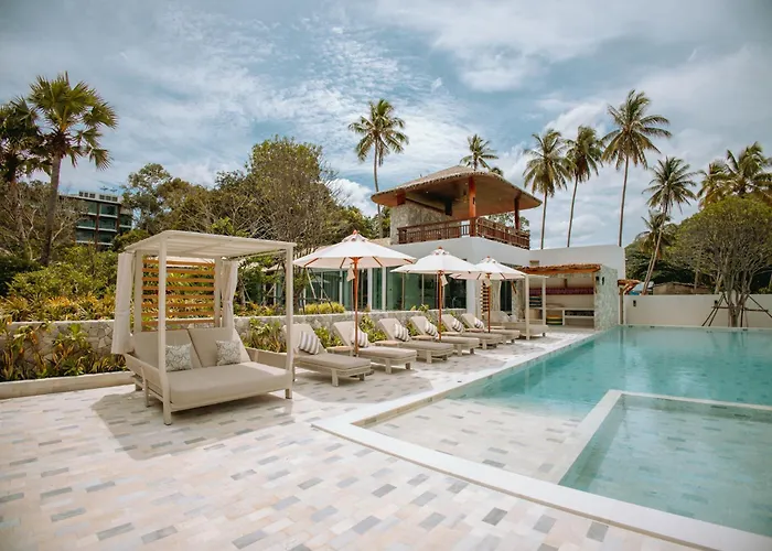 Luxtalay Khanom Hotel