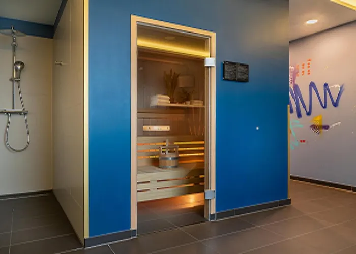 Holiday Inn - The Niu, Ridge Halle Central Station By Ihg