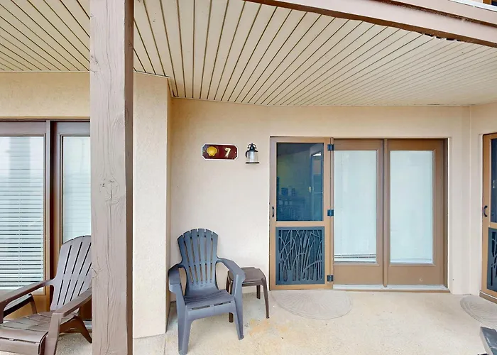 The Beachfront 7