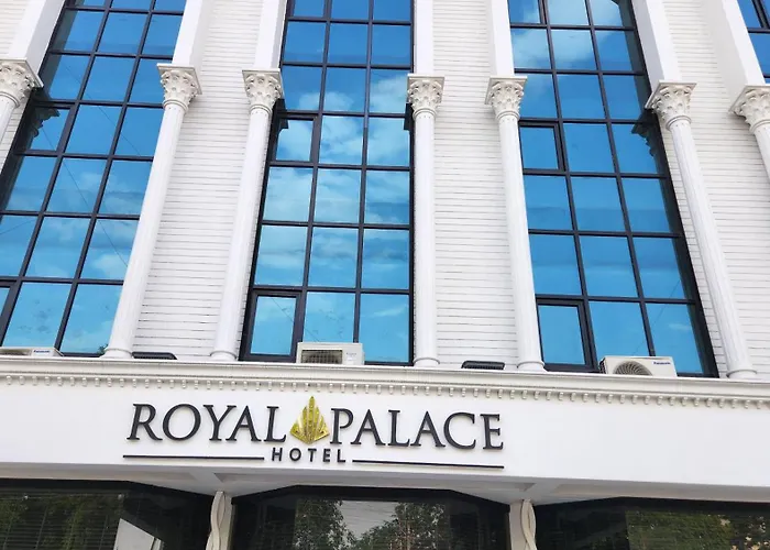 Hotel Royal Palace Jalgaon