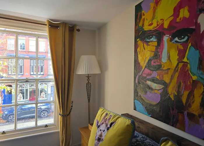 Family Room - The Unicorn Hotel