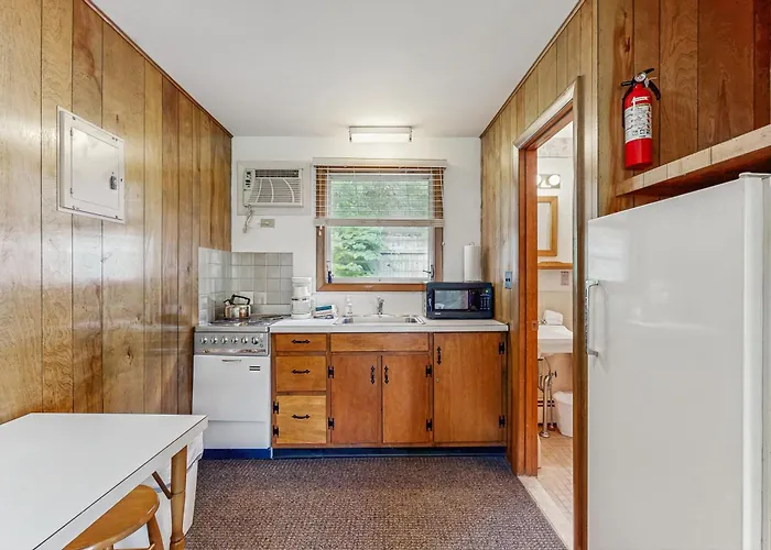 King Birch Lake Home, Unit 2