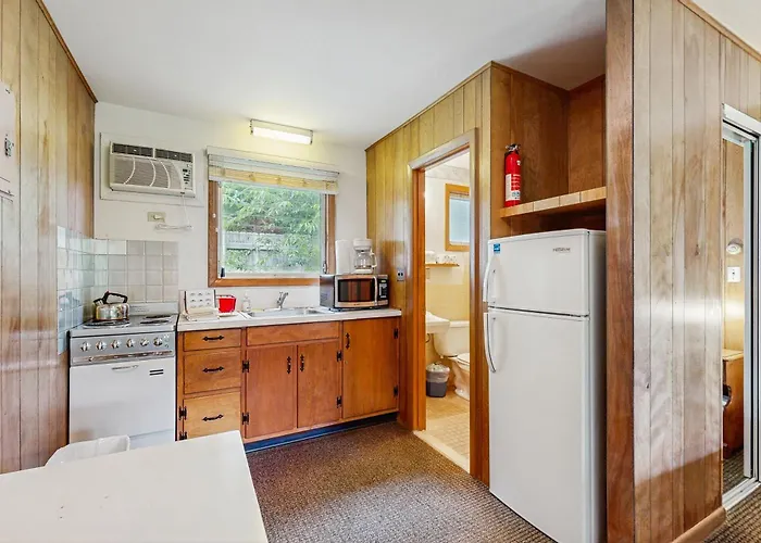 King Birch Lake Home, Unit 4