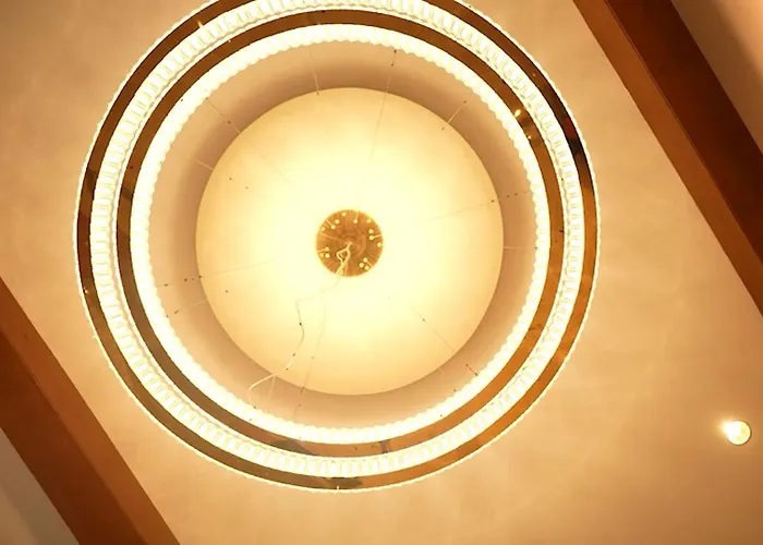 R2B Grand Hotel