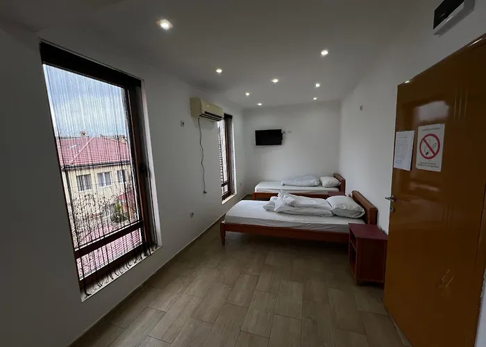 G-CITY Hostel