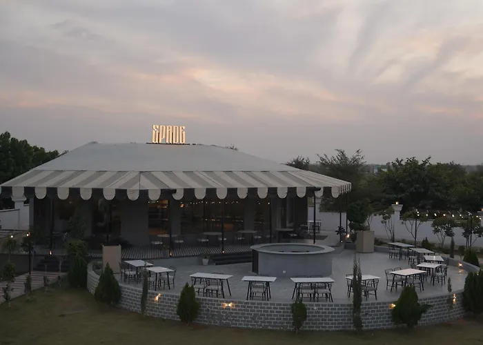 Kmr Hotels & Resorts